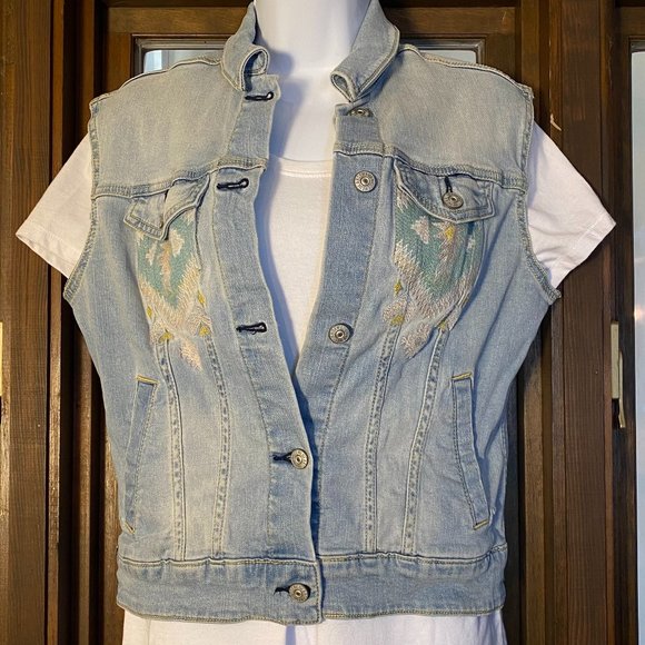 Jean Jacket Vest Southwestern Print Detail Women's Size Small - LULAROE Harvey - Picture 2 of 10